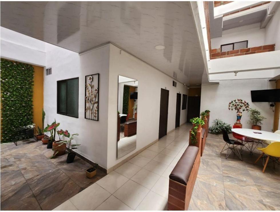 מדיין Apartahotel San Jose De Belen מראה חיצוני תמונה